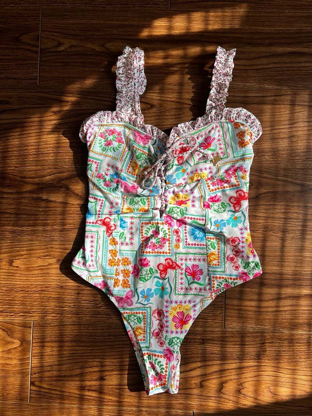 Jessica Simpson Women's Multi One-Piece Swimsuit Floral Butterfly Print Medium